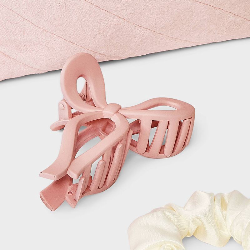 slide 4 of 4, Fleece Pouch Hair Bow Claw Clip Satin Twister Spa Set - Wild Fable™ Ivory, 1 ct