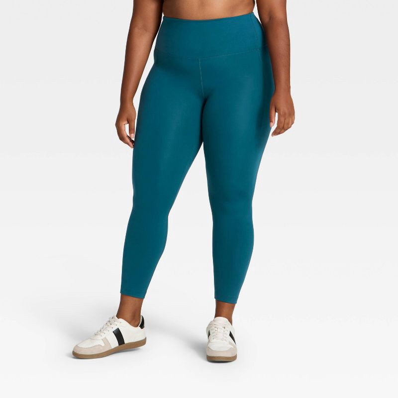 slide 4 of 5, Women's Dynamic Flex High-Rise Pocketed 7/8 Leggings - All In Motion™ Royal Blue M, 1 ct