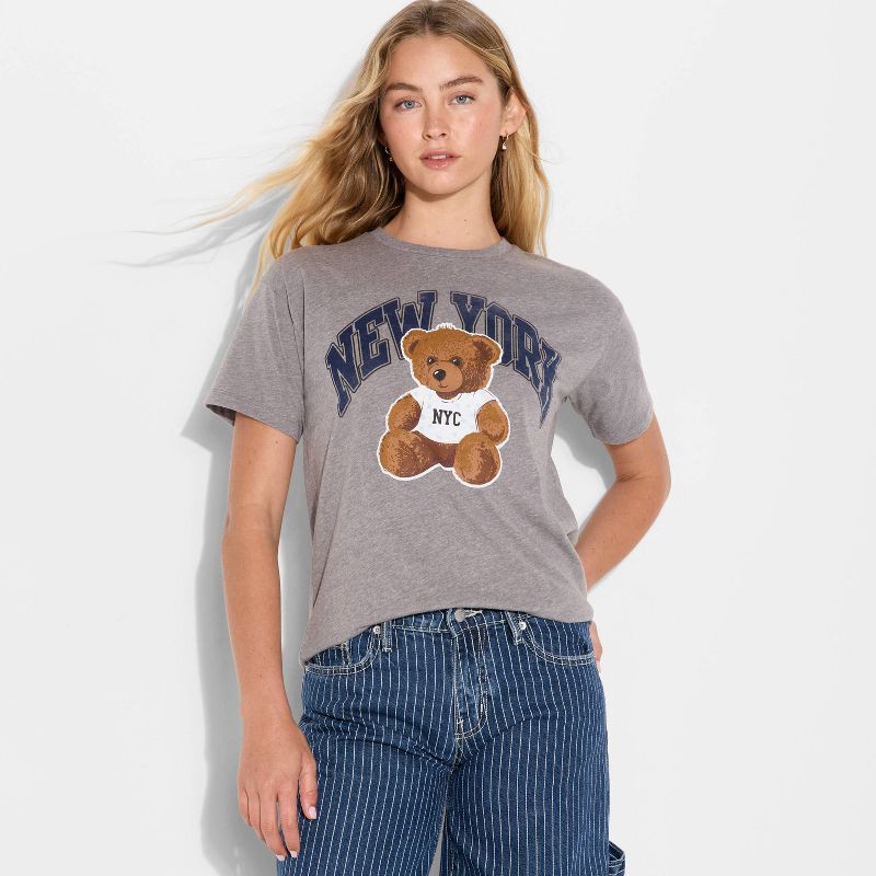 slide 1 of 3, Grayson Threads Women's New York Bear Graphic T-Shirt - Heather Gray L, 1 ct