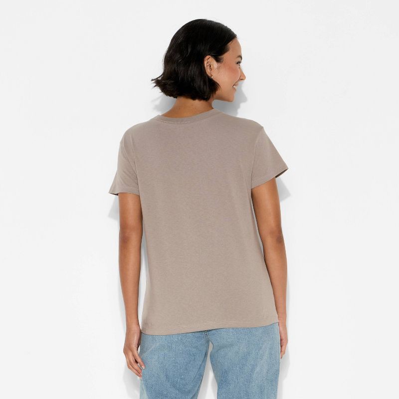 slide 3 of 3, Mighty Fine Women's Mainstreet Market Vinyl Records Short Sleeve Graphic T-Shirt - Brown S, 1 ct