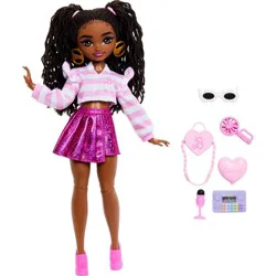 Barbie Dream Besties Barbie “Brooklyn” Doll & Accessories, Posable Fashion Doll & Themed Pieces