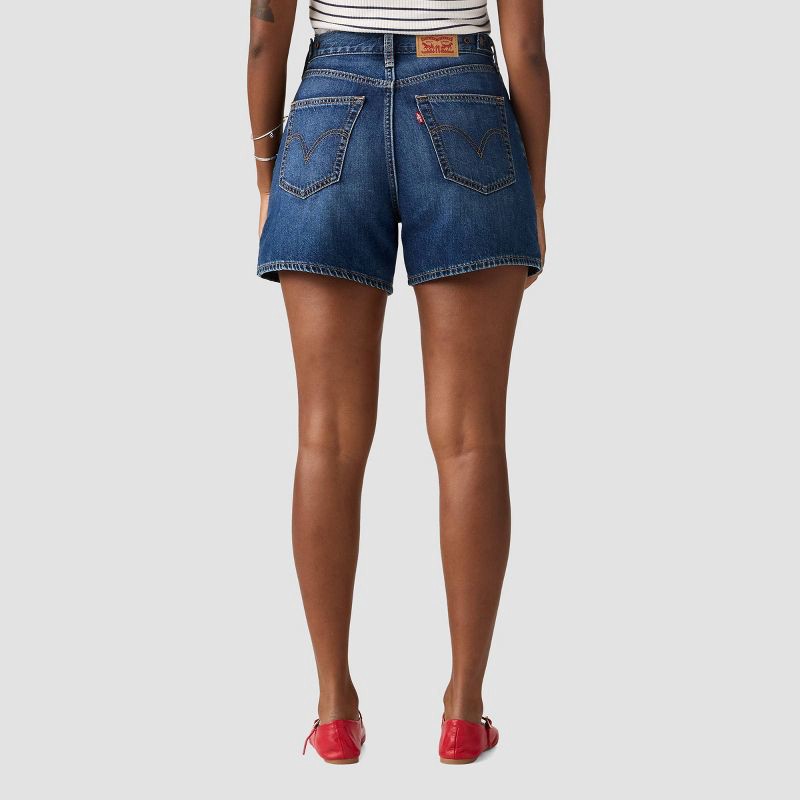slide 2 of 4, Levi's® Women's Cinch Mid-Thigh Shorts - Kiss Goodbye 28, 1 ct