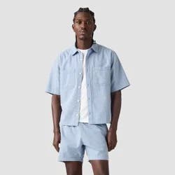 Levi's® Men's Relaxed Fit Boxy Short Sleeve Button-Down Shirt - Light Blue S