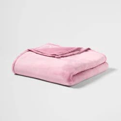 Full/Queen Plush Blanket Blush Pink - Room Essentials™