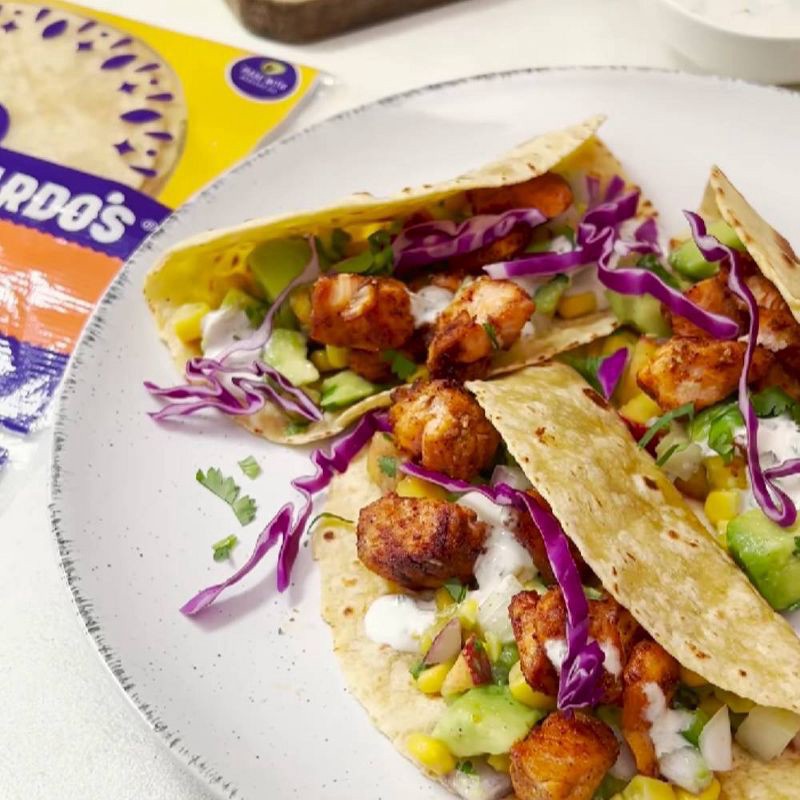 slide 4 of 7, Maria & Ricardo's Homestyle Corn & Wheat Tortillas - 7.9oz, 7.9 oz