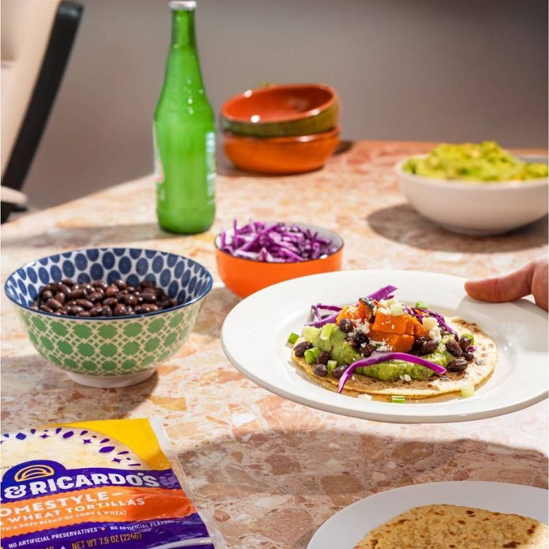 slide 5 of 7, Maria & Ricardo's Homestyle Corn & Wheat Tortillas - 7.9oz, 7.9 oz
