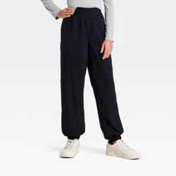 Girls' Active High-Rise Cargo Jogger Pants - All In Motion™ Black L