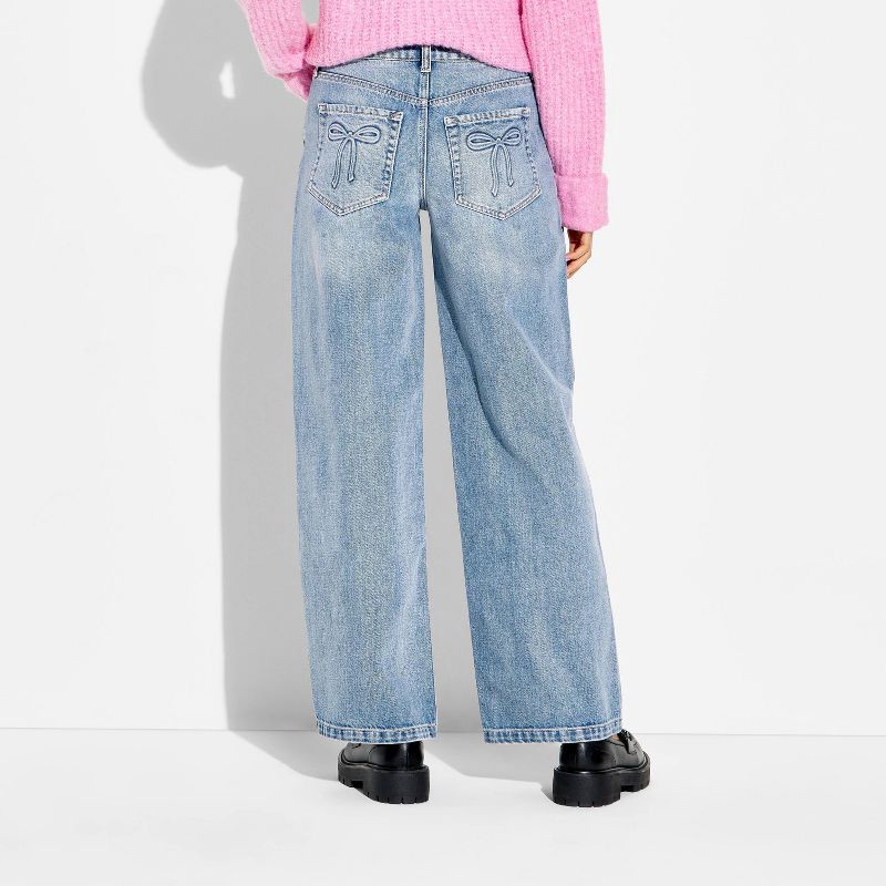 slide 3 of 3, Women's Low-Rise Baggy Jeans - Wild Fable™ Light Wash 2, 1 ct