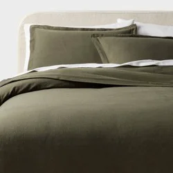Full/Queen Casual Textured Cotton Duvet Cover and Sham Set Dark Green - Threshold™
