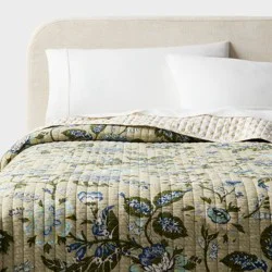 Full/Queen Large Scale Printed Floral Gauze Reversible Quilt Green - Threshold™