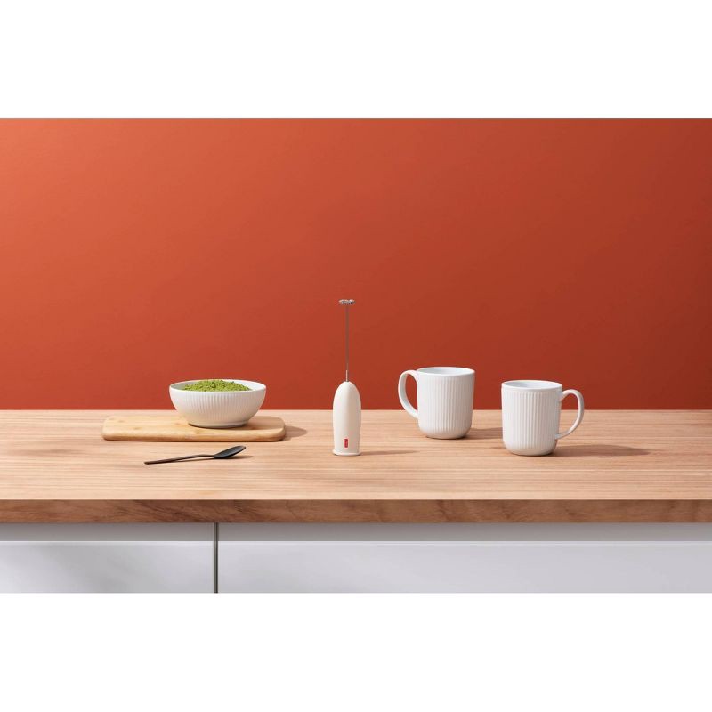 slide 4 of 4, Bodum Schiuma Milk Frother - White, 1 ct