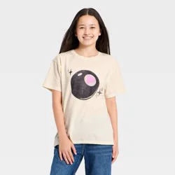 Magic 8 Ball Girls' Magic Eight Ball Short Sleeve Oversized Graphic T-Shirt - Cream S