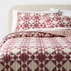Full/Queen Patchwork Reversible Quilt Set Red - Threshold™