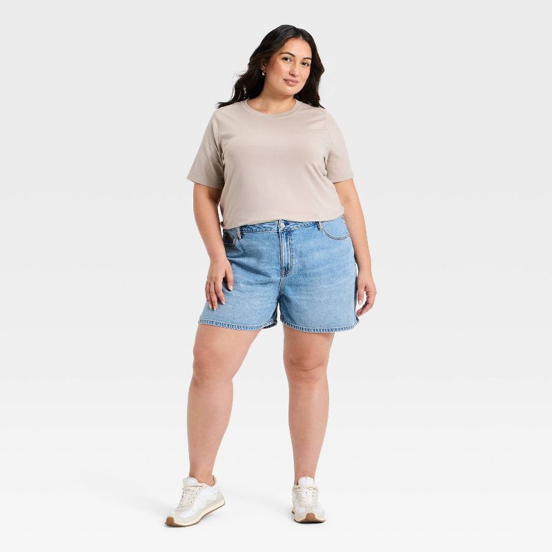 slide 3 of 3, Women's High-Rise Split Hem Jean Shorts - Ava & Viv™ Medium Wash 18, 1 ct