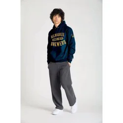 MLB Milwaukee Brewers Men's Champion Hooded Sweatshirt - XL