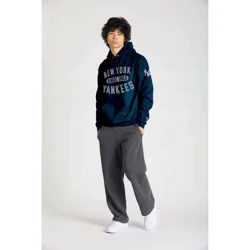 MLB New York Yankees Men's Champion Hooded Sweatshirt - S