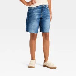 Girls' Mid-Rise Loose Fit Denim Shorts - art class™ Medium Blue Wash S
