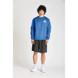NCAA North Carolina Tar Heels Men's Champion Crew Neck Sweatshirt - L