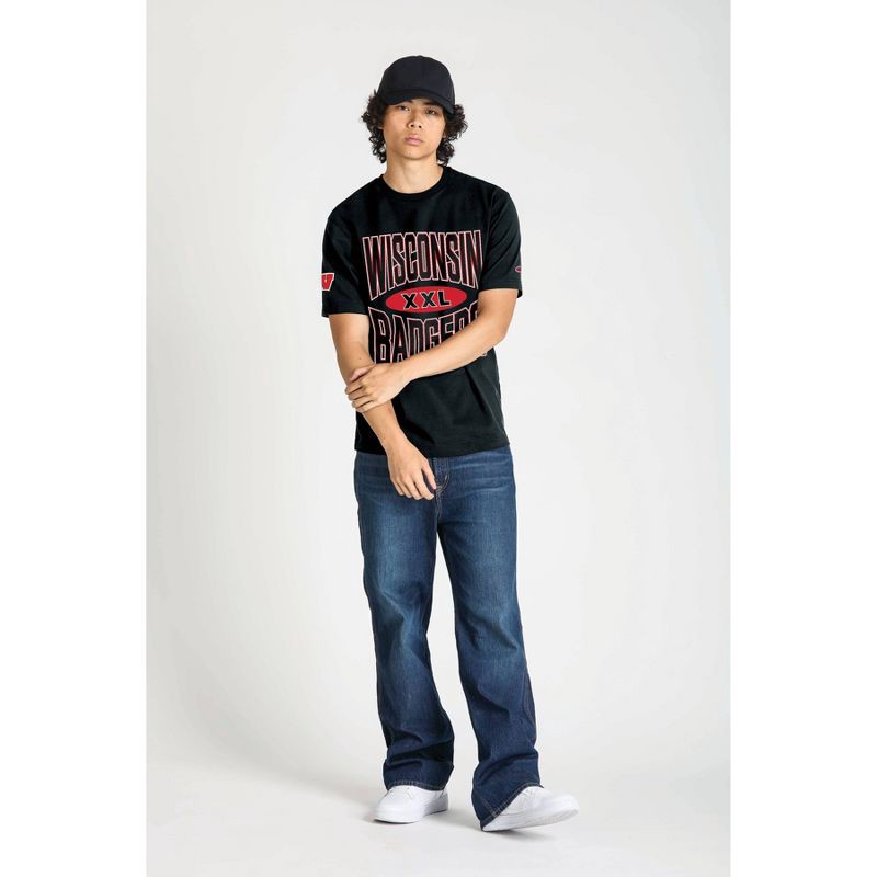 slide 1 of 8, NCAA Wisconsin Badgers Men's Champion Black T-Shirt - M, 1 ct