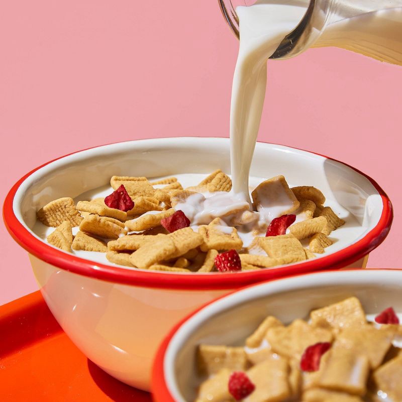 slide 4 of 5, Catalina Crunch Strawberry Strudel Breakfast Cereal - 8oz, 8 oz