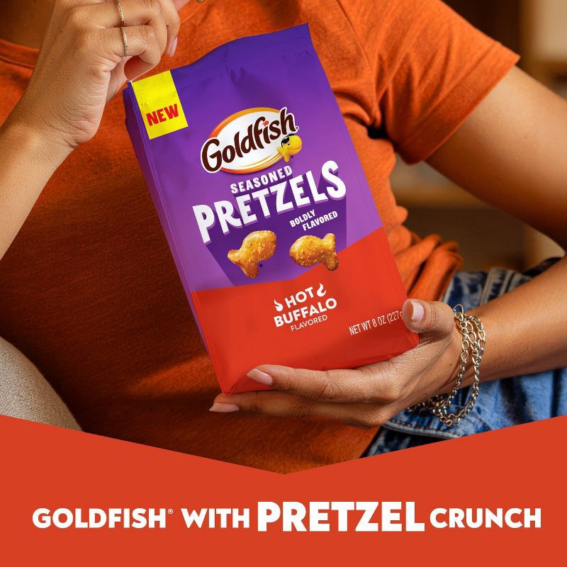 slide 3 of 9, Goldfish Pretzels Hot Buffalo - 8oz, 8 oz