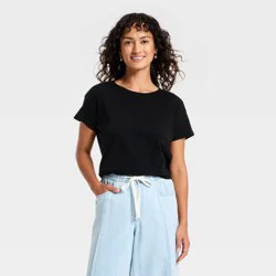 Women's Short Sleeve Crewneck T-Shirt - Universal Thread™ Black XS