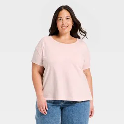 Women's Short Sleeve Crewneck T-Shirt - Universal Thread™ Pink XXL