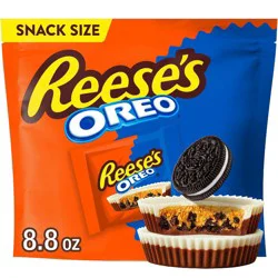 Reese's Oreo Milk Chocolate and White Creme Snack Size Peanut Butter Cups Candy - 8.8oz