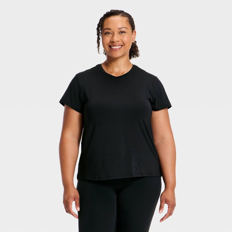 slide 1 of 5, Women's Mesh Back Short Sleeve T-Shirt - All In Motion™ Black XL, 1 ct