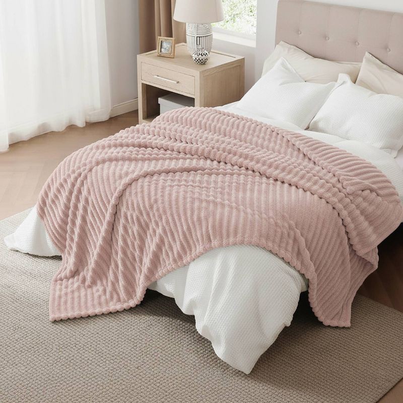 slide 5 of 6, Bedsure Full/Queen Plush Blanket Crystal Pink, 1 ct