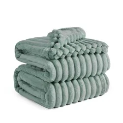 Bedsure Full/Queen Plush Blanket Green