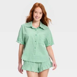Women's Mommy & Me Ruffle Short Sleeve Notch Collar Shirt and Shorts Pajama Set - Auden™ Green M