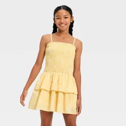 Girls' Smocked Tiered Floral Dress - art class™ Light Yellow M