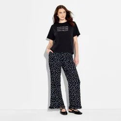 Women's The Devil Wears Prada Love My Job Short Sleeve Graphic T-Shirt - Black XS