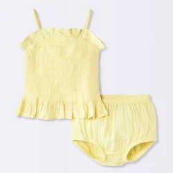 Baby Girls' Smocked Peplum Tank Top and Bloomer Set - Cloud Island™ Yellow Newborn