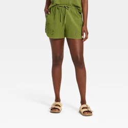 Women's Mid-Rise Cutwork Cotton Pull-On Shorts - Universal Thread™ Olive Green XL