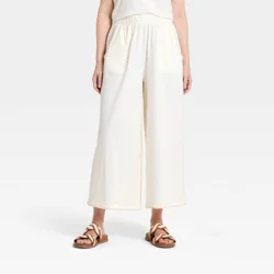 Women's Mid-Rise Wide Crop Leg Jersey Knit Pull-On Pants - Universal Thread™ Cream M