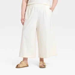 Women's Mid-Rise Wide Crop Leg Jersey Knit Pull-On Pants - Universal Thread™ Cream XXL