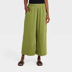 Women's Mid-Rise Wide Crop Leg Jersey Knit Pull-On Pants - Universal Thread™ Green L