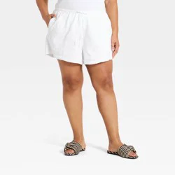 Women's High-Rise Cutwork Paisley Pull-On Shorts - Universal Thread™ White XXL