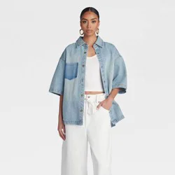 KBB by KAHLANA Women's Short Sleeve 'The Boxy Denim Shirt' - Light Wash M
