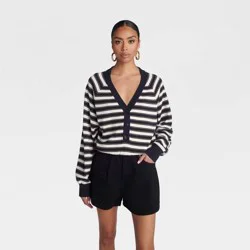 KBB by KAHLANA Women's 'The Cropped Bubble Sweater' - Navy Blue/White Striped S