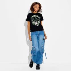 Merch Traffic Women's Fleetwood Mac Dove Short Sleeve Graphic T-Shirt - Black Floral XXS