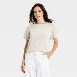 Women's Short Sleeve Cotton Boyfriend T-Shirt - Universal Thread™ Heather Oatmeal M