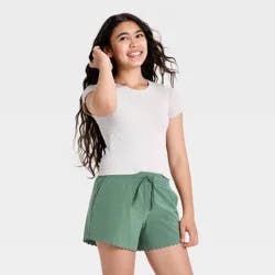 Girls' Short Sleeve Seamless Crop T-Shirt - All In Motion™ Heathered Gray M