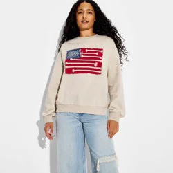 33 Degrees Women's Crewneck American Flag Graphic Pullover Sweatshirt - Cream M