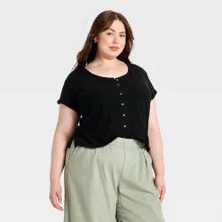 Women's Short Sleeve Button-Front Scoop Neck T-Shirt - Universal Thread™ Black XXL