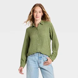 Women's Long Sleeve Collar Button-Down Shirt - Universal Thread™ Green Plaid S