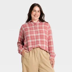 Women's Long Sleeve Pointed Collar Button-Down Shirt - Universal Thread™ Pink Plaid XXL