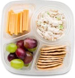 Signature Cafe Chicken Salad Snacker Tray - Each (1240 Cal)
